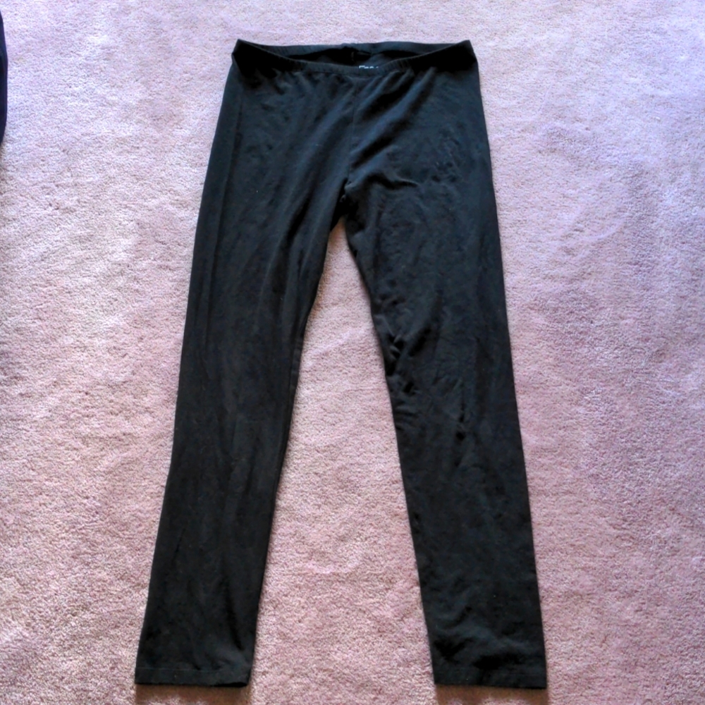 Black leggings